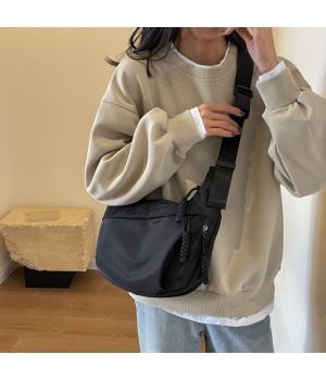 Women's Fashionable Korean Version Large Capacity Commuting Tote Bag Zip Closure Easy Match Casual Crossbody Shoulder Bag